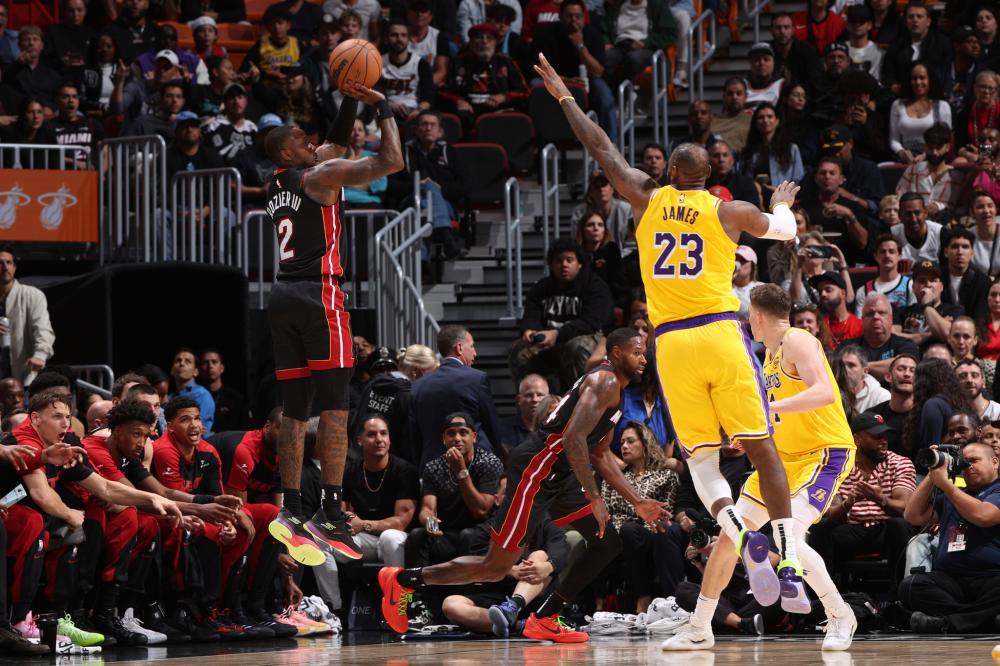 与湖人队的 与湖人队的