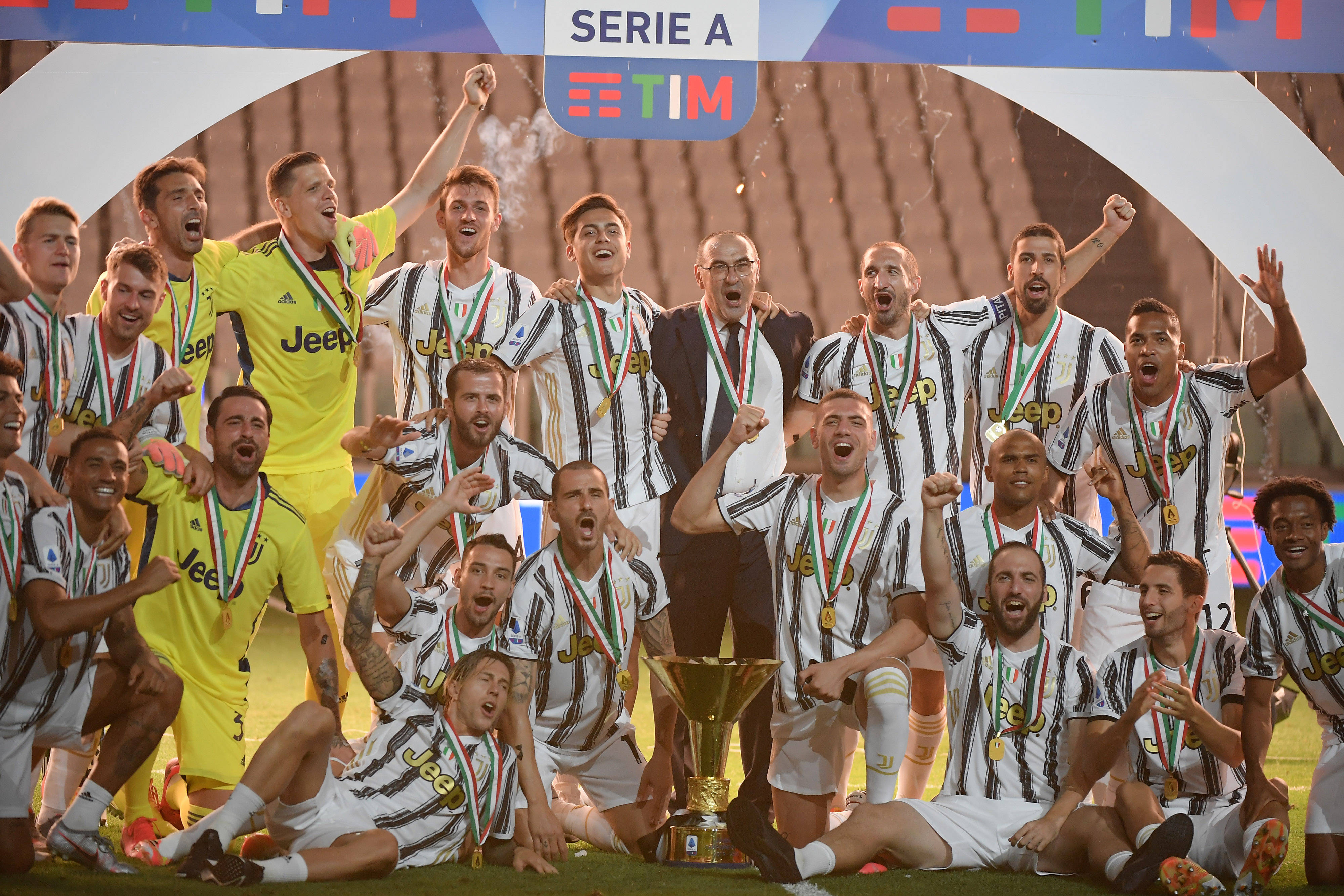 场扣人心弦 场扣人心弦