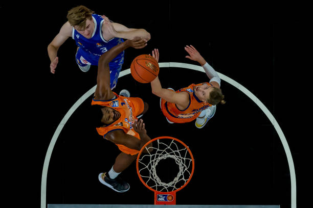 已经悄然踏 已经悄然踏