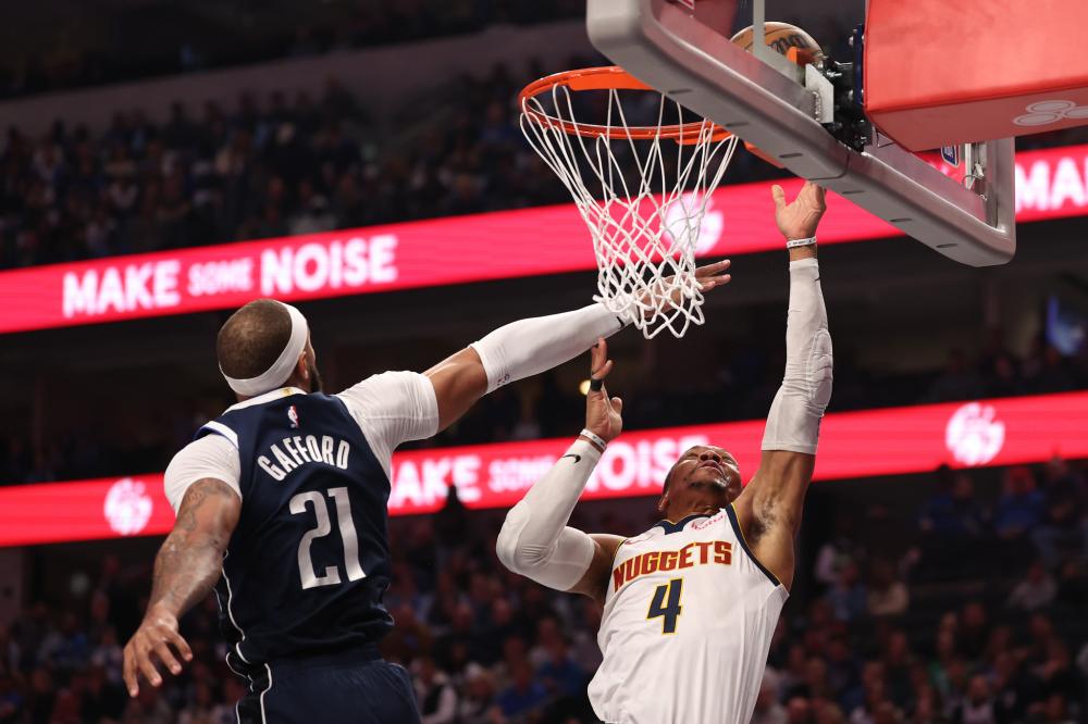 对方前锋迅 对方前锋迅